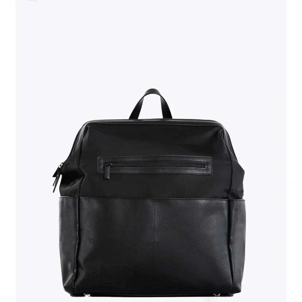 BEIS Black Baby Bag Modern Minimalist Design - Picture 3 of 8